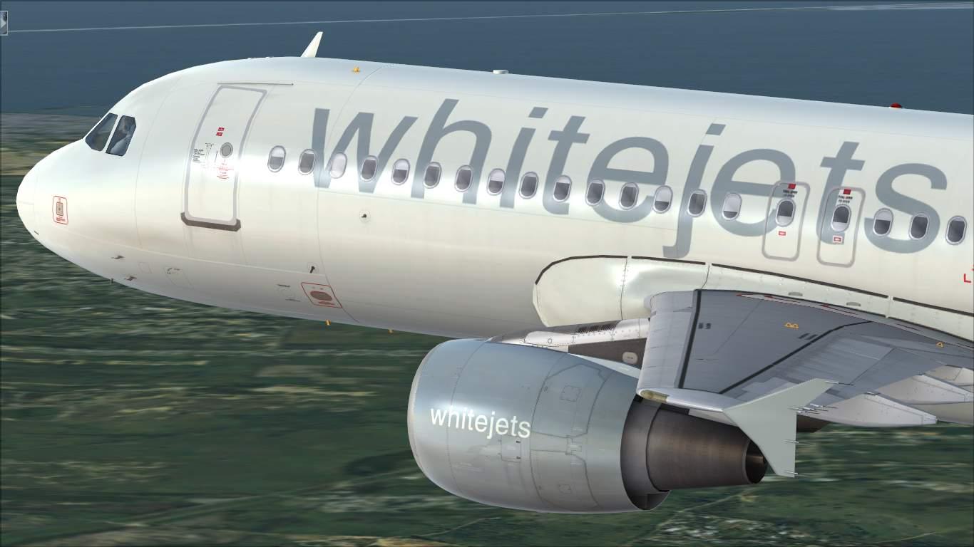 Whitejets Airways PR-WTB Airbus A320 CFM